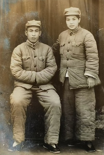 （7月23日11版02）一张连通两代人的(7768633)-20250723090023