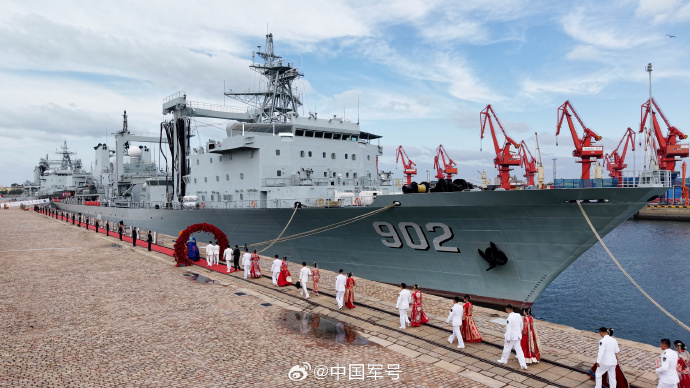 008rKb6ply1i6jsgkvp40j32yo1o0qv6