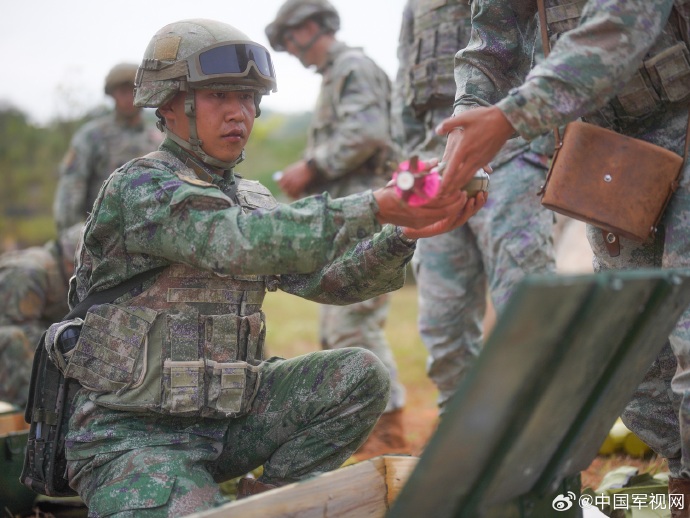 005XDnEely1i6qyy0iimij32bc1qi4qq