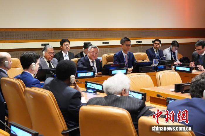 当地时间10月27日,中国常驻联合国代表团在纽约联合国总部举办“纪念台湾光复80周年 维护联大第2758号决议权威”会议。中国常驻联合国代表傅聪在会上表示,任何歪曲解读联大第2758号决议的行径注定不会得逞。 <a target='_blank' href='/'>中新社</a>记者 廖攀 摄 当地时间10月27日,中国常驻联合国代表团在纽约联合国总部举办“纪念台湾光复80周年 维护联大第2758号决议权威”会议。中国常驻联合国代表傅聪在会上表示,任何歪曲解读联大第2758号决议的行径注定不会得逞。 <a target='_blank' href='/'>中新社</a>记者 廖攀 摄