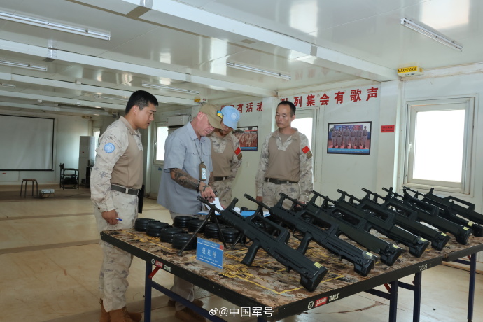 008rKb6ply1i6vayc6h8zj35dc3kwx6u