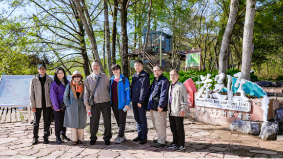 （图）两岸文艺工作者交流采风暨创作研讨会在武夷山市举行1116174