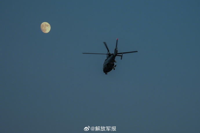 002ujtFnly1i7gm9e65dzj639s26ob2902